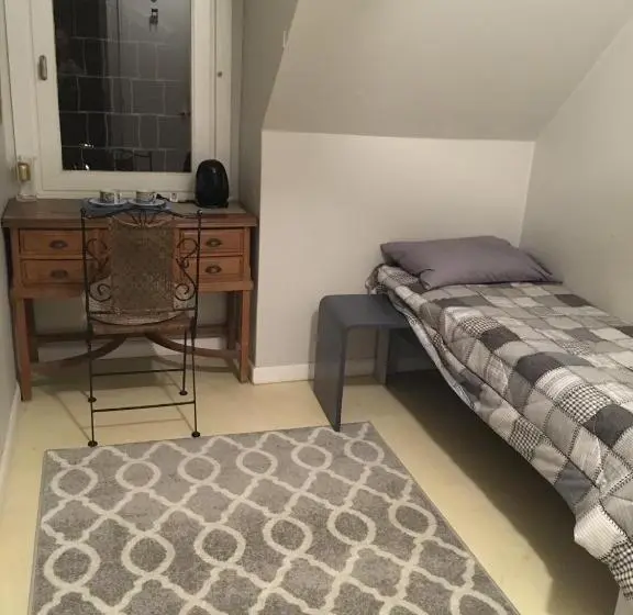 庭の見えるシングルルーム, Deaf Twins Bed/breakfast