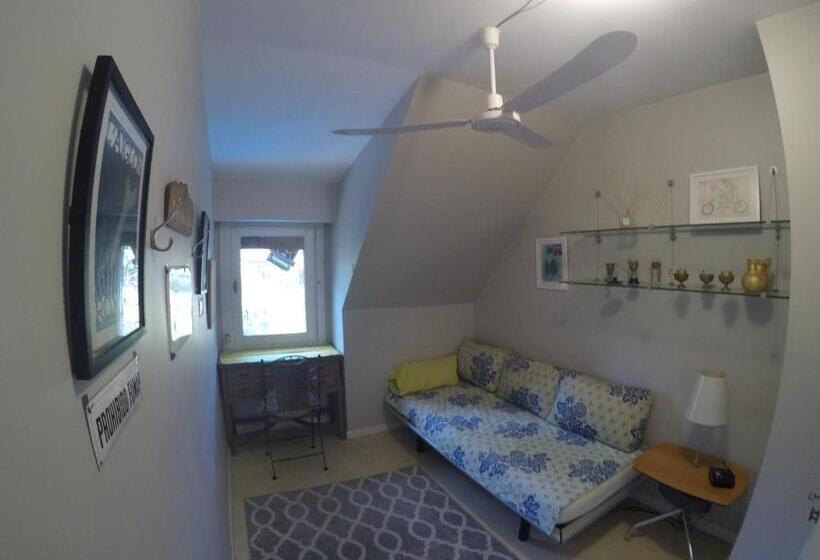 Одноместный Номер Вид на Сад, Deaf Twins Bed/breakfast