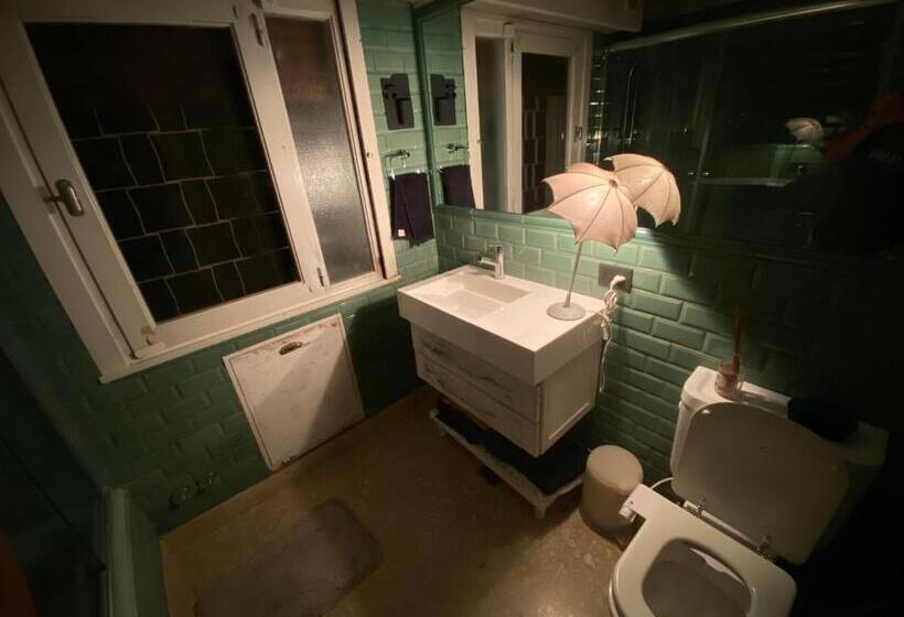 ガーデンビュースタンダードルーム, Deaf Twins Bed/breakfast
