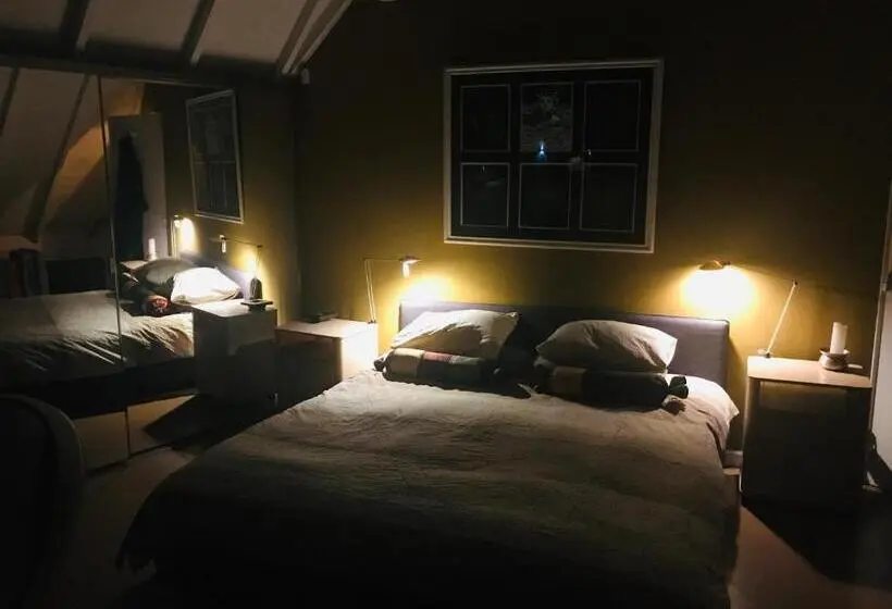 デラックスルーム, Deaf Twins Bed/breakfast