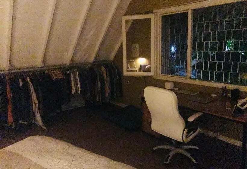 デラックスルーム, Deaf Twins Bed/breakfast