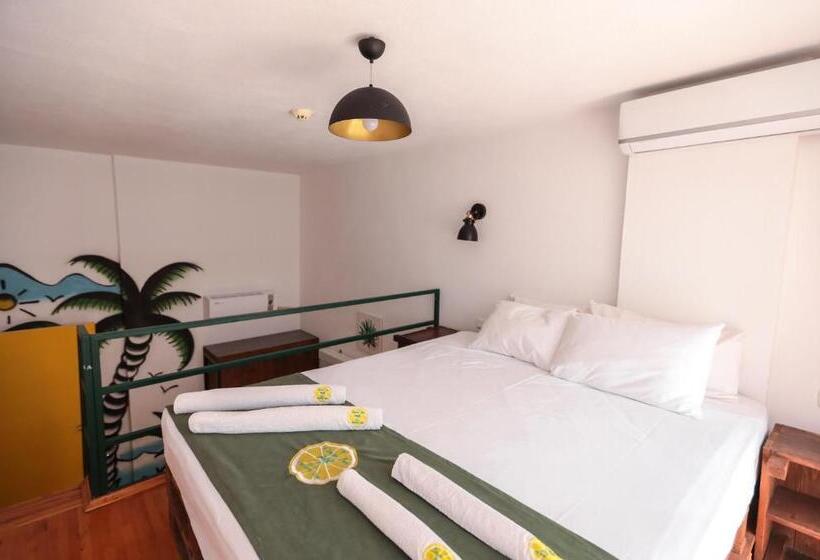 Люкс Вид на Сад, Limon Inn Hotel, Taşucu