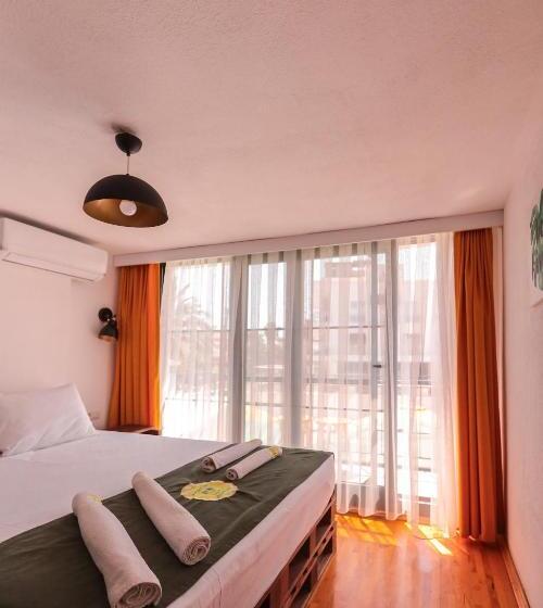 Люкс Вид на Сад, Limon Inn Hotel, Taşucu