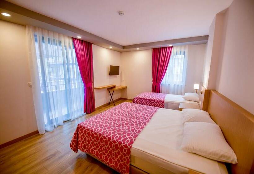 اتاق استاندارد سه نفره, Derin Ma Sorgun