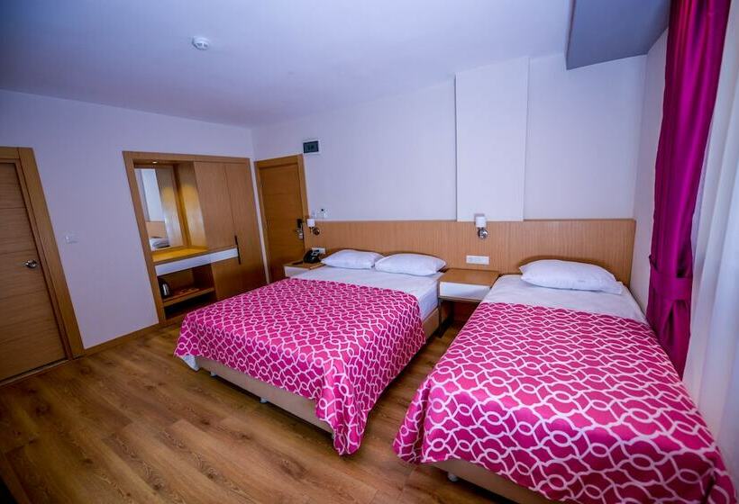 اتاق استاندارد سه نفره, Derin Ma Sorgun