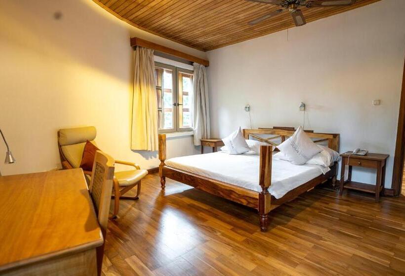 آپارتمان 1 خوابه, Esther S