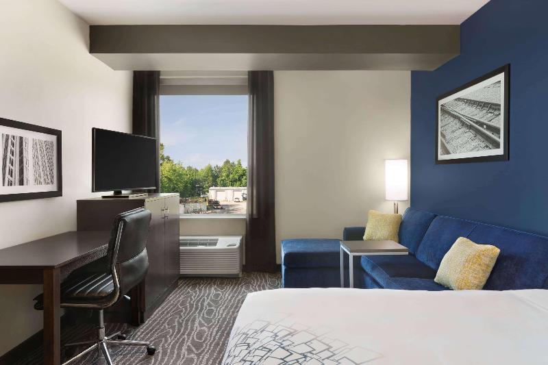 キングサイズベッドのスタンダードルーム, La Quinta By Wyndham Rock Hill