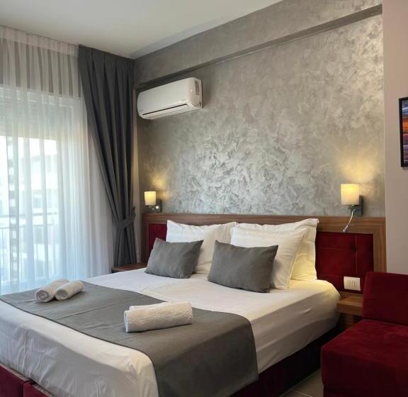 اتاق استاندارد با چشم‌انداز استخر, Domus Hotel & Apartments