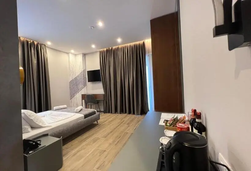 اتاق لوکس با بالکن, Domus Hotel & Apartments