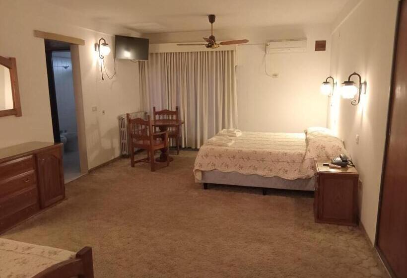 스탠다드 트리플 룸, Gran Hotel Las Lajas