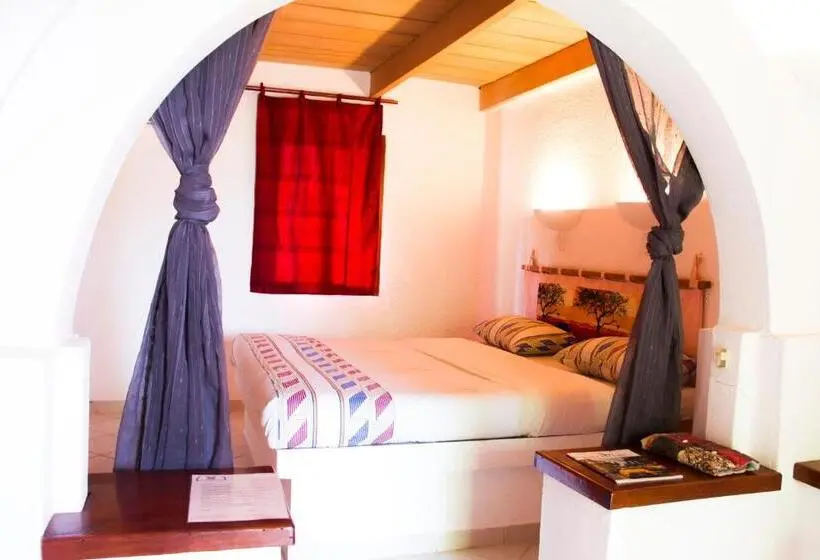 اتاق استاندارد با چشم‌انداز باغ, African Queen Lodge