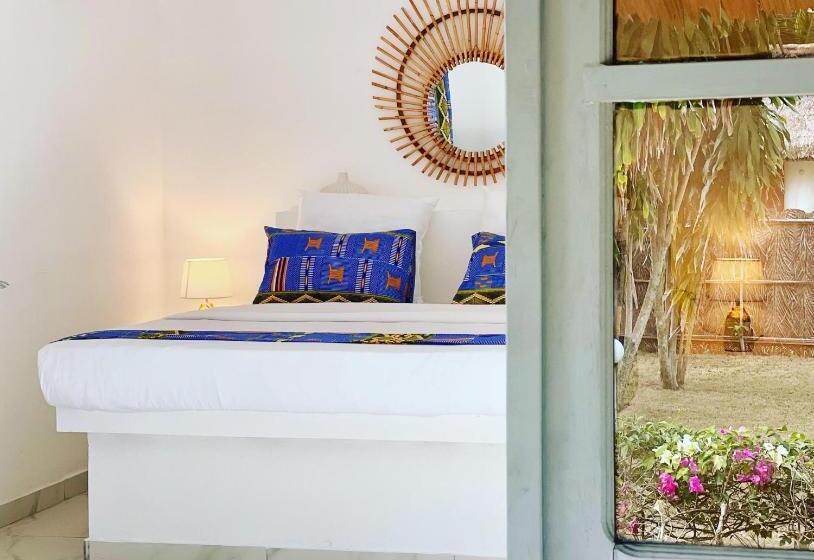 패밀리 방갈로, African Queen Lodge