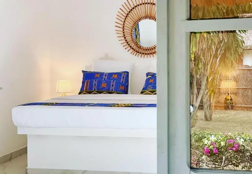 بنگله خانوادگی, African Queen Lodge