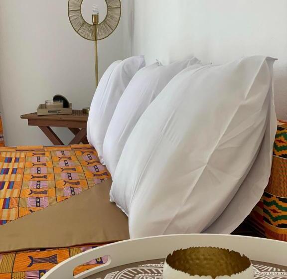 패밀리 방갈로, African Queen Lodge