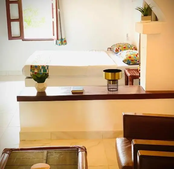 سوییت با چشم‌انداز باغ, African Queen Lodge