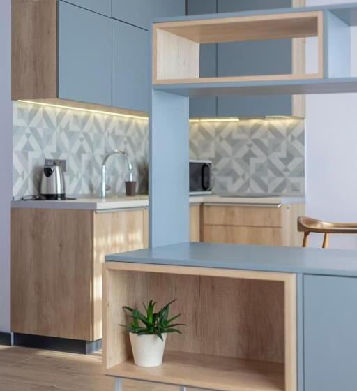 标准工作室, Apartua кропивницький