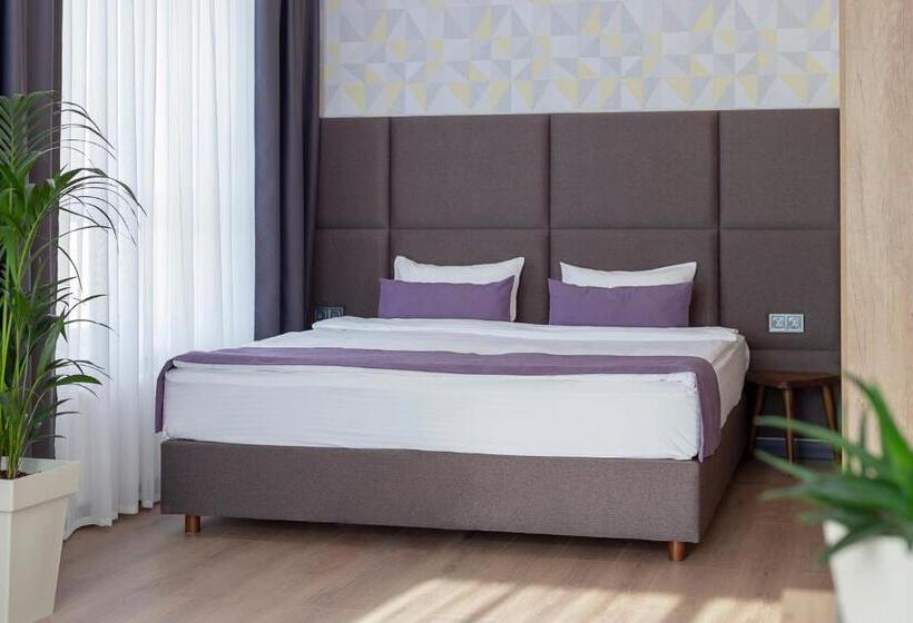 标准工作室, Apartua кропивницький