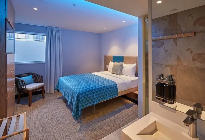 デラックスルーム, Mi Pad Queenstown