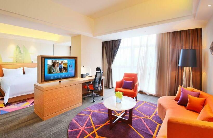سوییت سوپریور, Hampton By Hilton Zhuhai Cheng Feng Plaza
