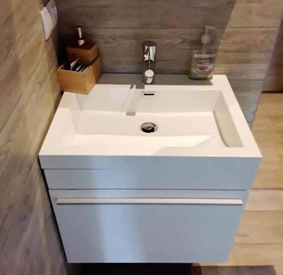 اتاق استاندارد سه نفره, Le Jardin Du Thé Bord De La Meuse