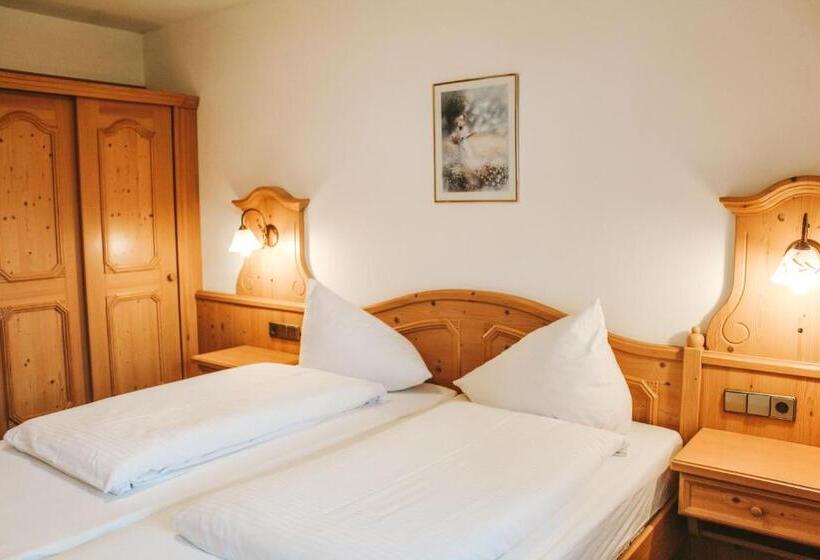 آپارتمان 3 خوابه, Kaiserhof