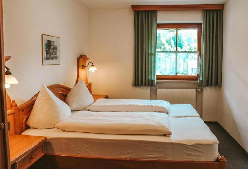 Апартаменты 3 Спальни, Kaiserhof
