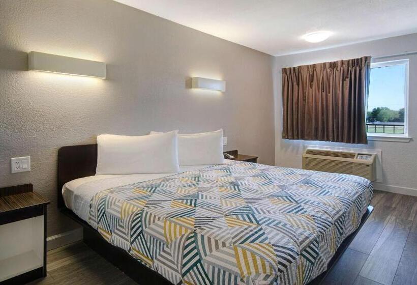 اتاق استاندارد با تخت بزرگ, Studio 6 Fort Worth, Tx   Stockyards East