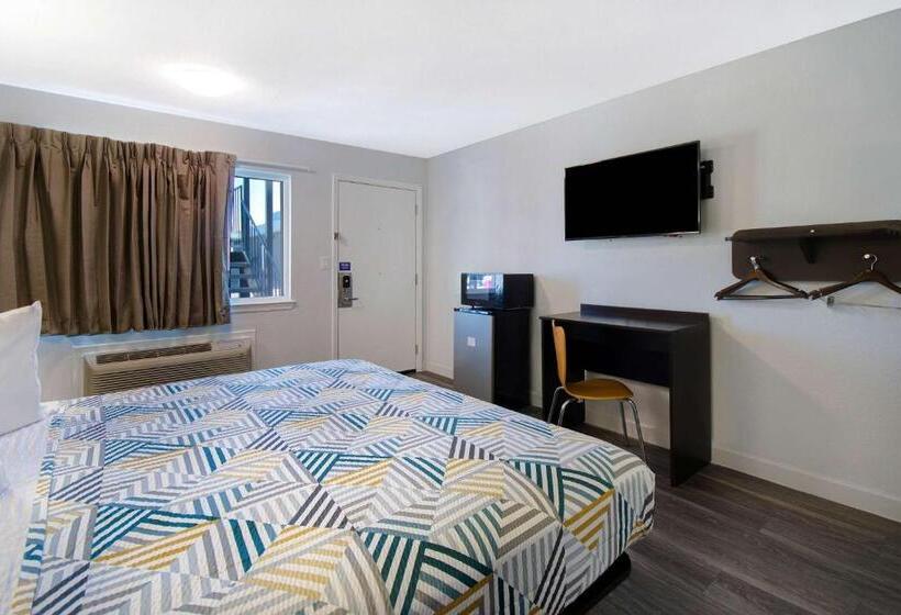 اتاق استاندارد با تخت بزرگ برای معلولان, Studio 6 Fort Worth, Tx   Stockyards East