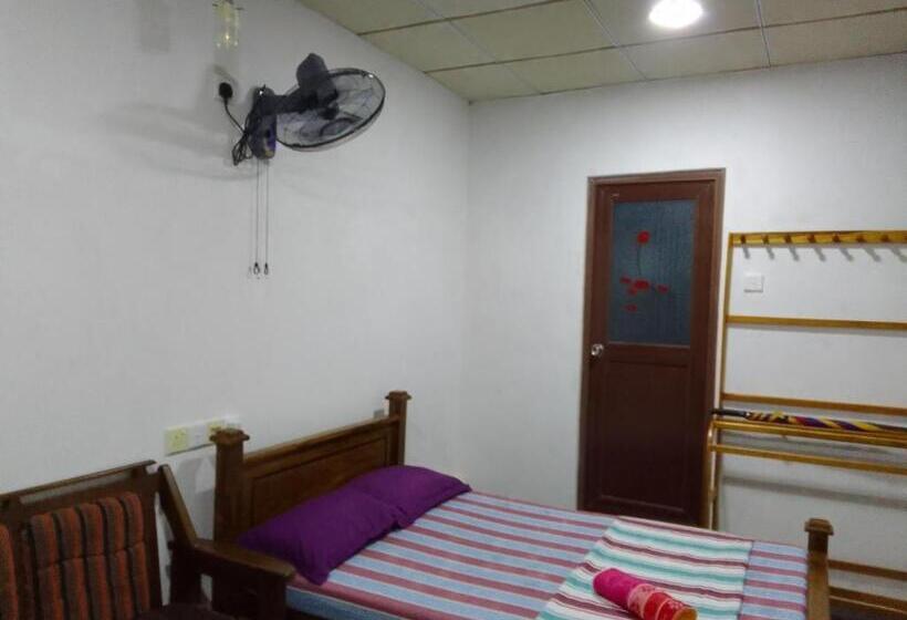 اتاق اکونومی, Wilpattu Buma