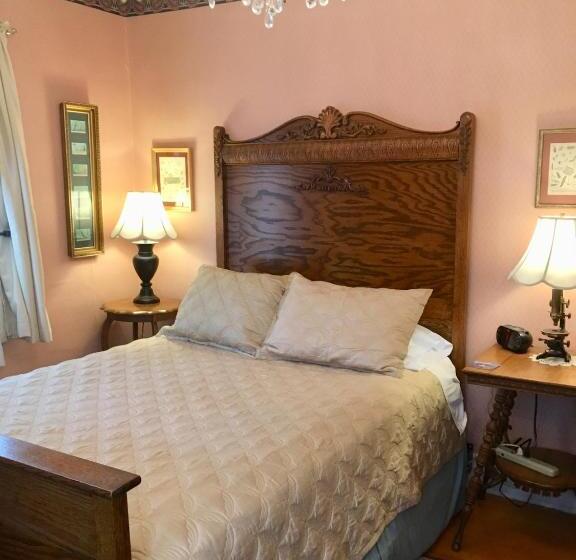 غرفة قياسية, Old Iron Inn Bed And Breakfast