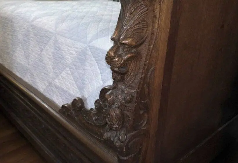 スタンダードルーム, Old Iron Inn Bed And Breakfast