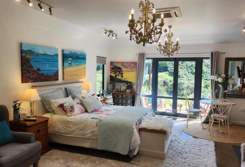 디럭스 룸, Boutique Art Retreat