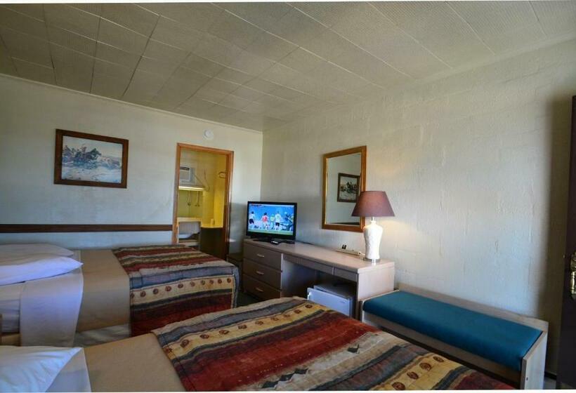 Номер Стандарт, Western Hills Motel