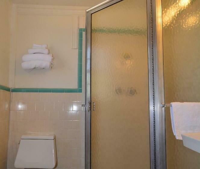 Номер Стандарт, Western Hills Motel