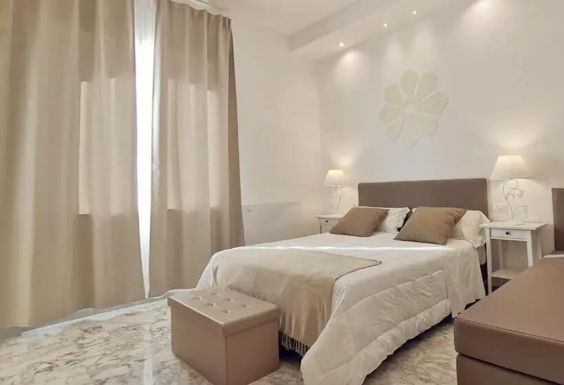 スーペリアールーム, Flos Guest House