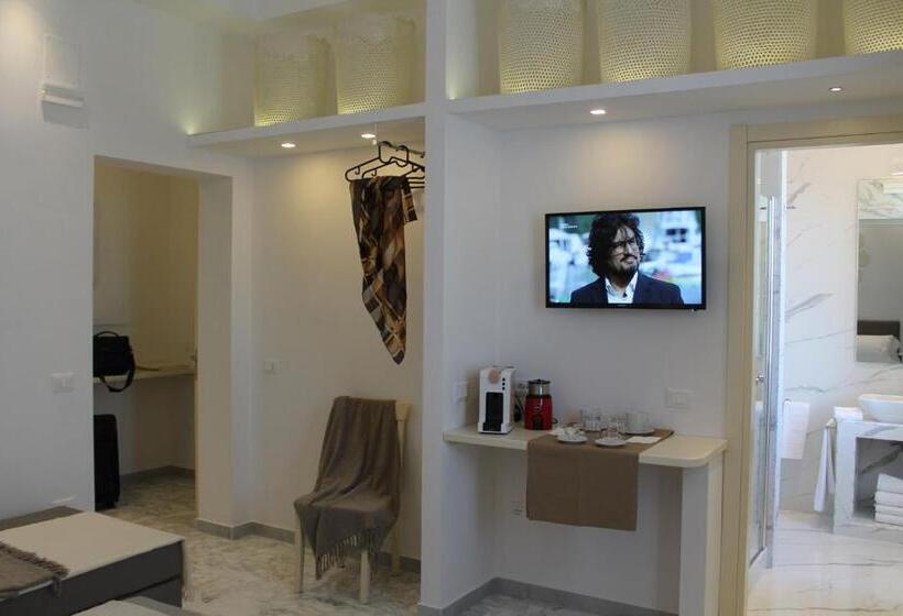 スーペリアールーム, Flos Guest House