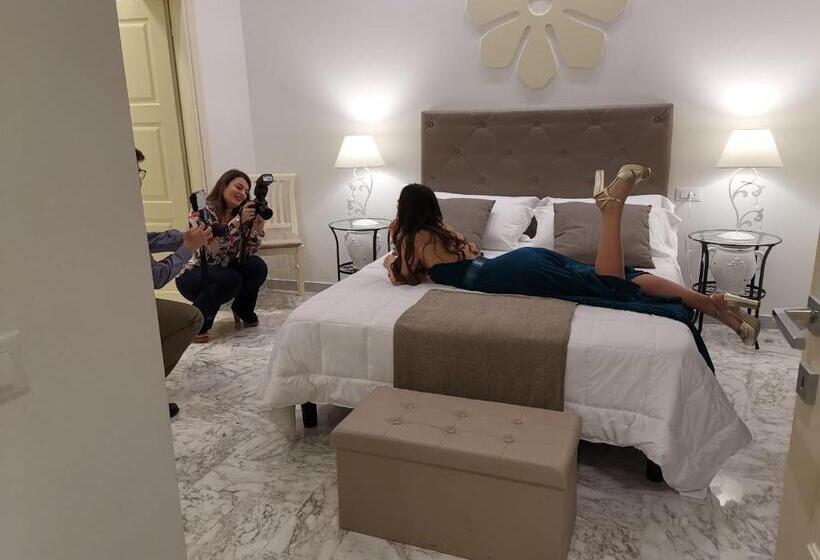 デラックスルーム, Flos Guest House