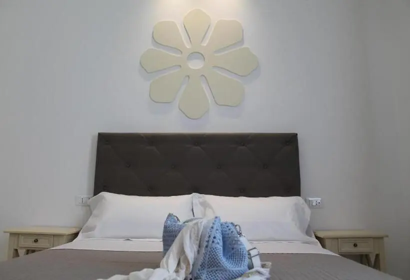デラックスルーム, Flos Guest House