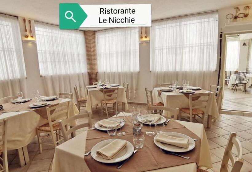 エコノミールーム, Flos Guest House