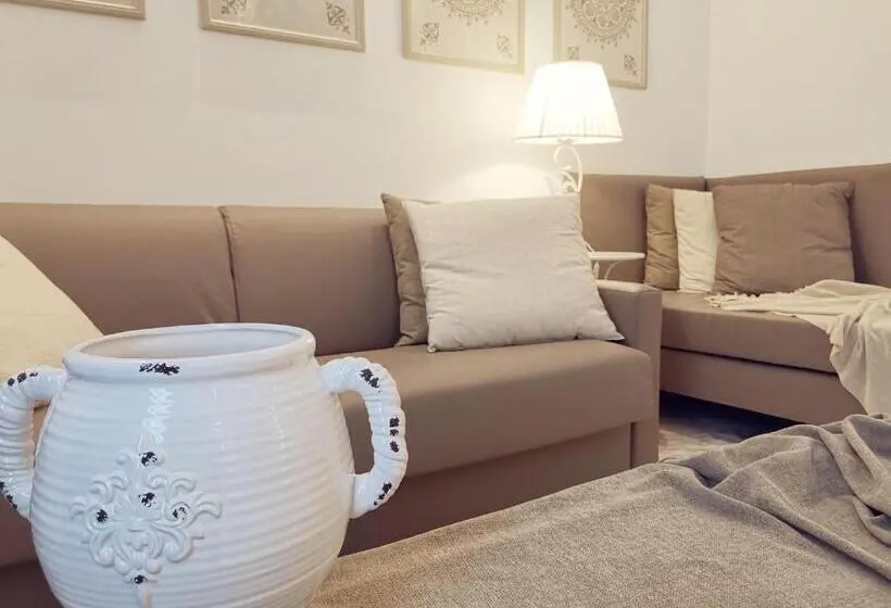 デラックスルーム, Flos Guest House