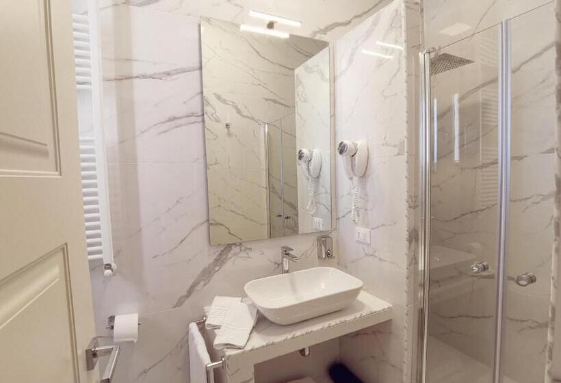 Номер Deluxe, Flos Guest House