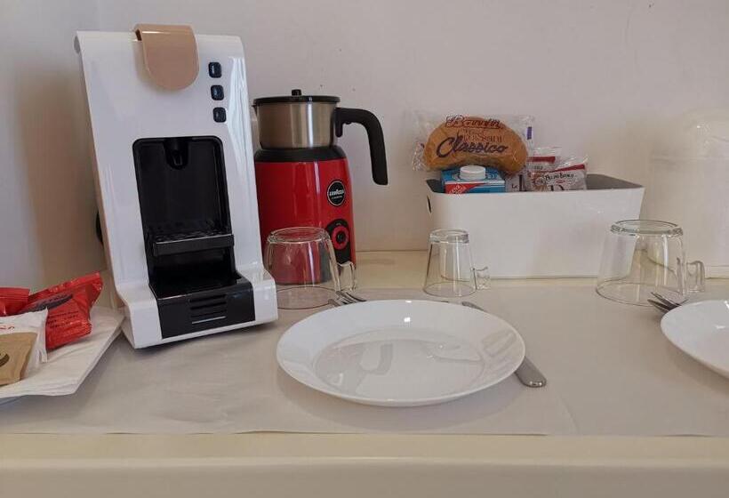 Семейный Номер Вид на Сад, Flos Guest House