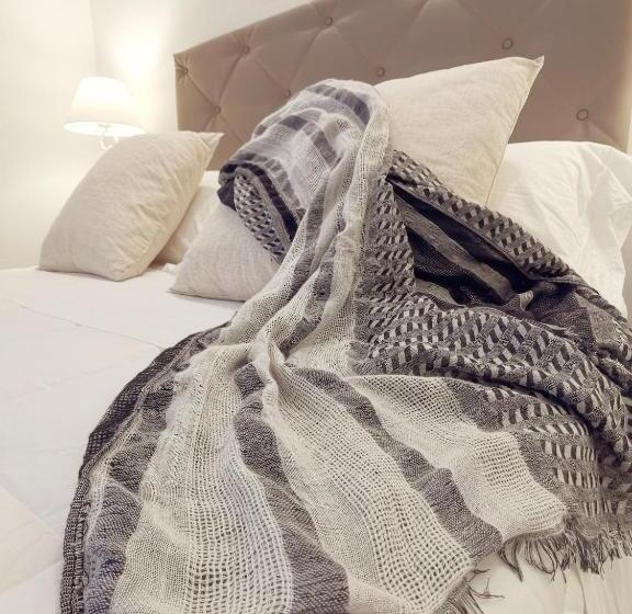 デラックスルーム, Flos Guest House