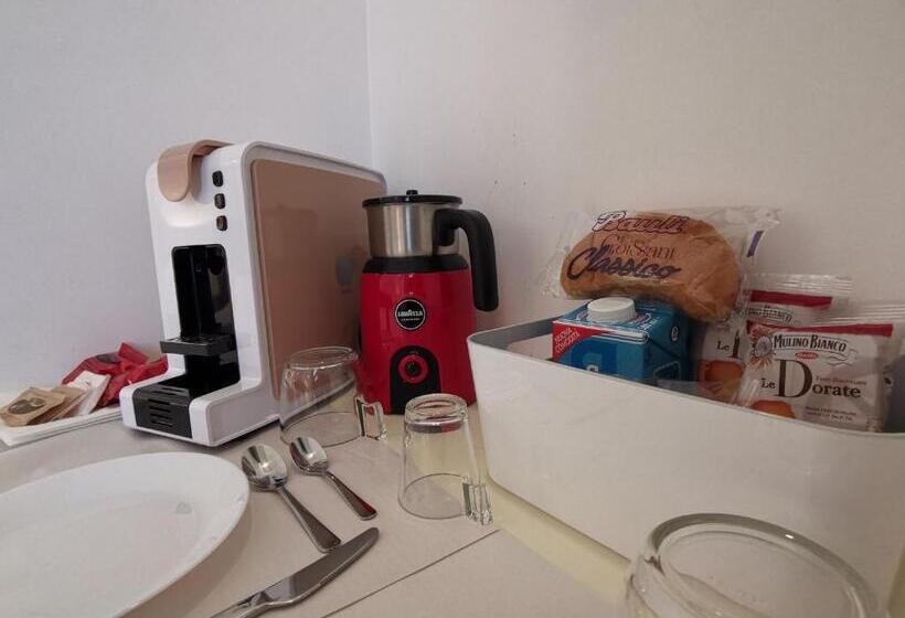 デラックスルーム, Flos Guest House