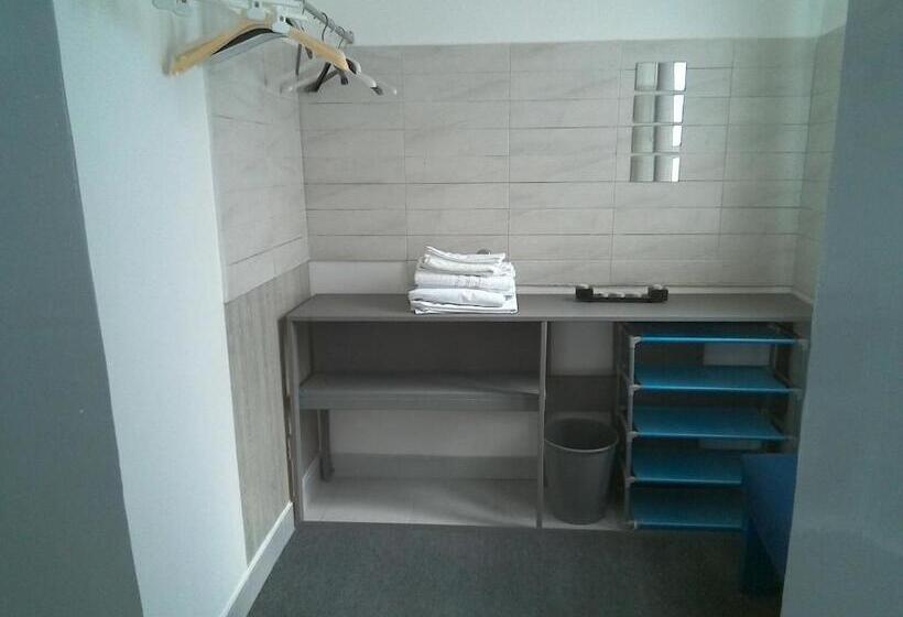 标准三人间, Bed&book Palazzo Cutelli