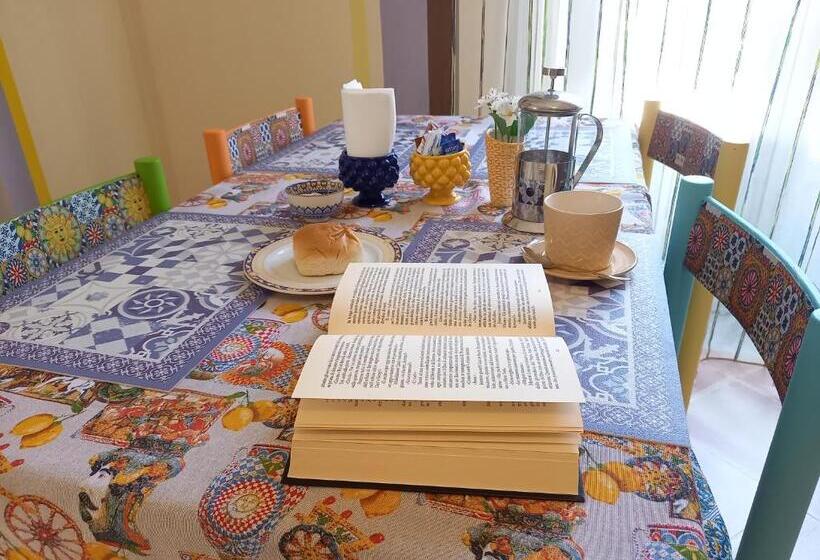 带2个卧室的套房, Bed&book Palazzo Cutelli