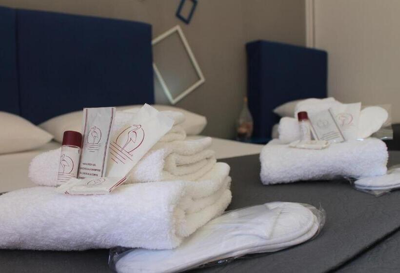 标准三人间, Bed&book Palazzo Cutelli