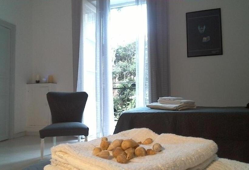 سوئیت 2 خوابه, Bed&book Palazzo Cutelli