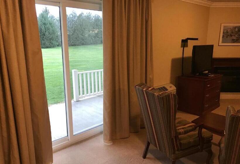 جناح سوبيريور, Country Inn Listowel