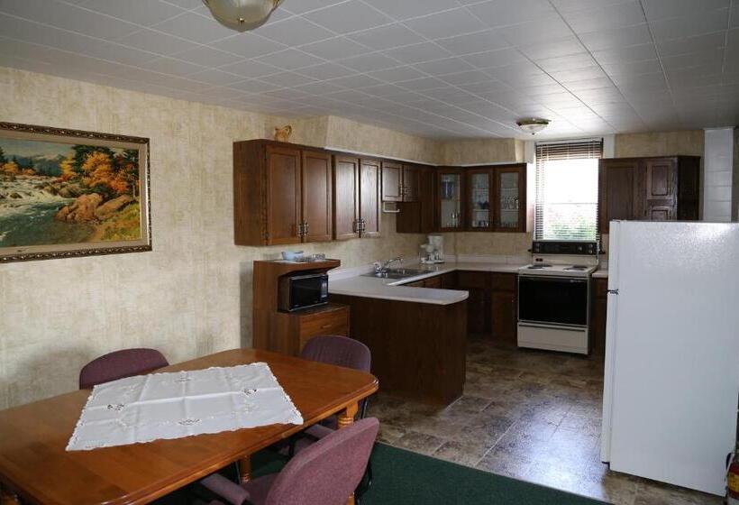 منزل 3 غرف نوم, Country Inn Listowel